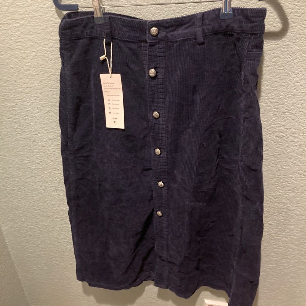 Tanming NWT Cordoroy Button Down Skirt
